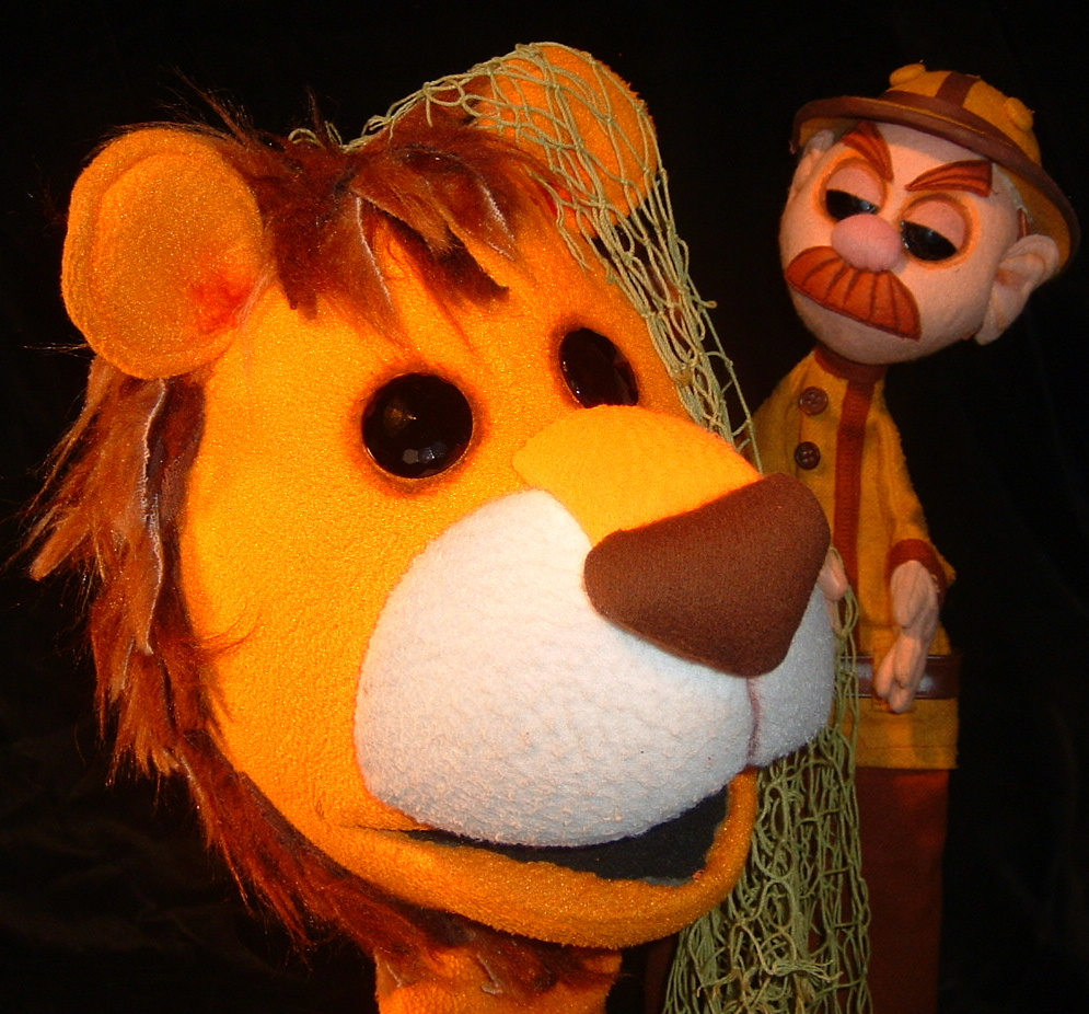 The Lion and the Mouse - Children's Puppet Show 